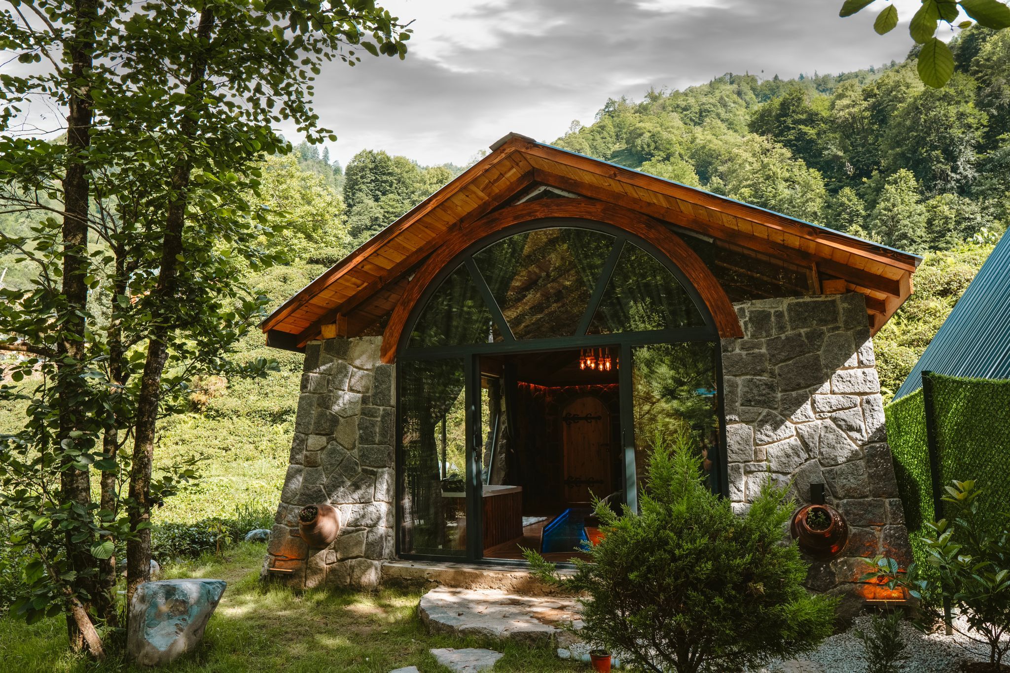 Karadeniz Bungalov Tatil Evleri: Doğanın Kalbinde Bir Masal