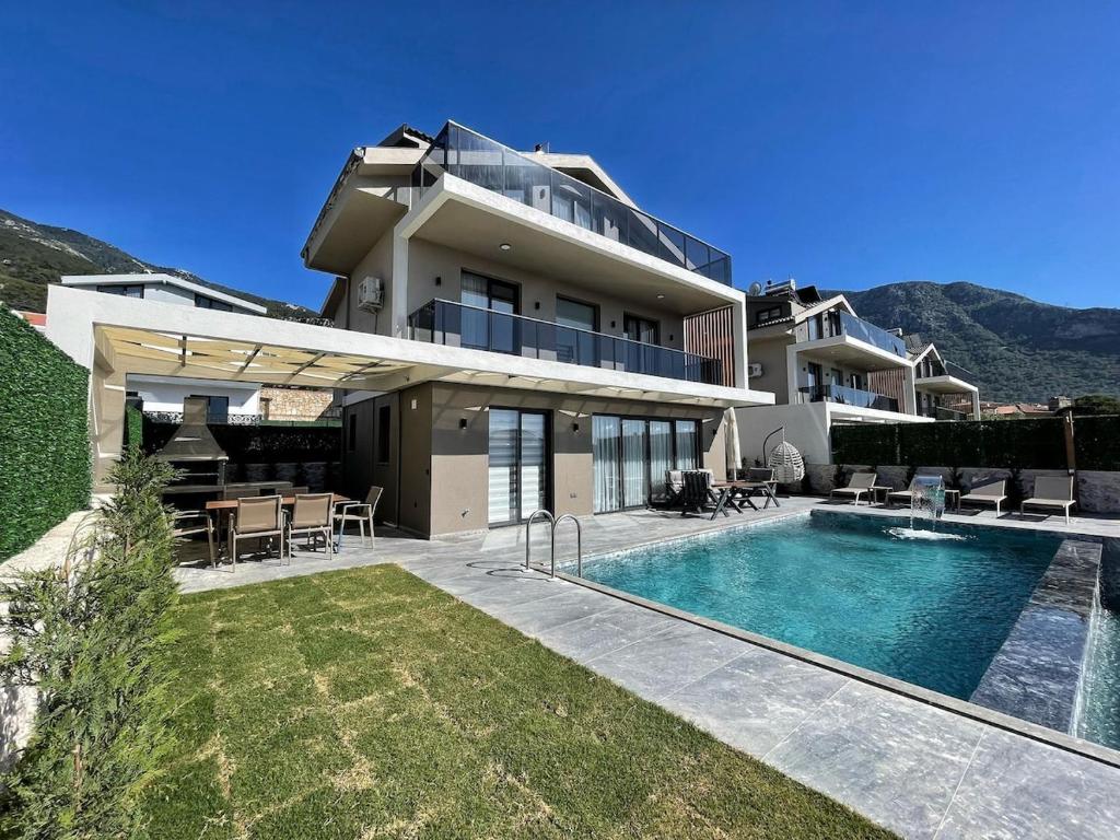 Villa mı Bungalov mu? Aileler, Çiftler ve Kalabalık Gruplar İçin Karşılaştırma Rehberi