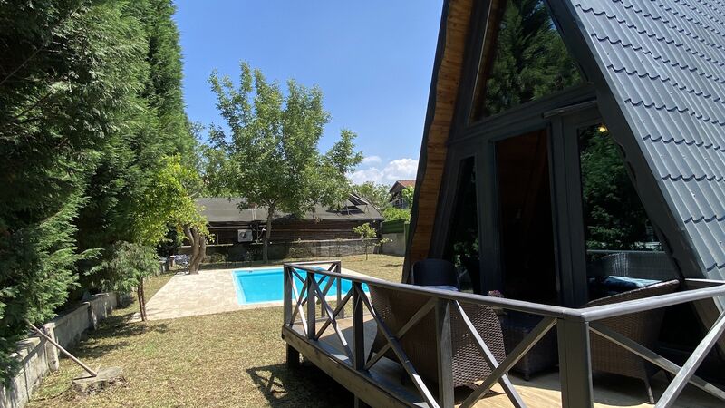 Sapanca Glr Havuzlu Bungalov Bungalow with pool