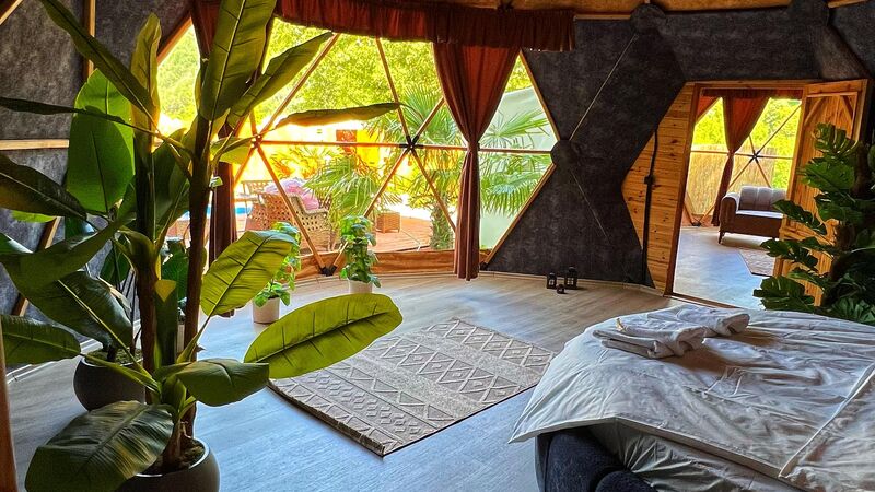 Zumba Glamping 2